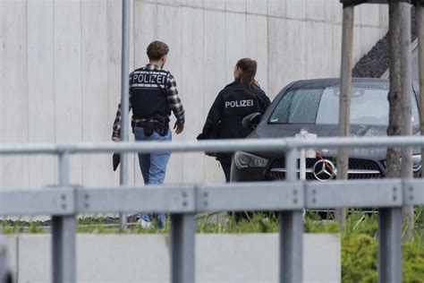 Tödliche Schüsse im Mercedes Werk in Sindelfingen Das ist der Stand