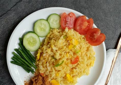 Resep Nasgor Kuning Rice Cooker Oleh Happy Endahsa Happy End Cookpad