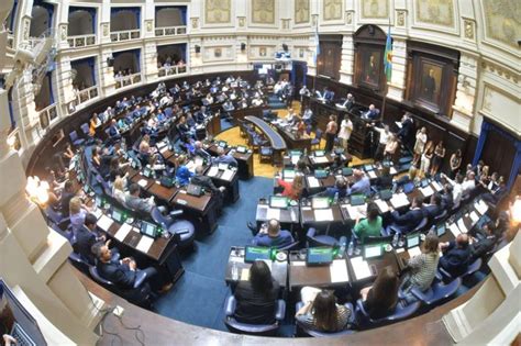 En sesión doble la Legislatura sancionó la Ley Impositiva