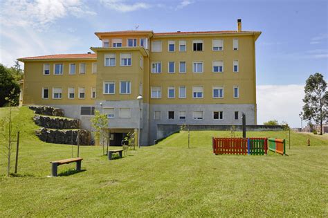 Campus De Las Llamas Y Colegio Mayor Torres Quevedo Uimp