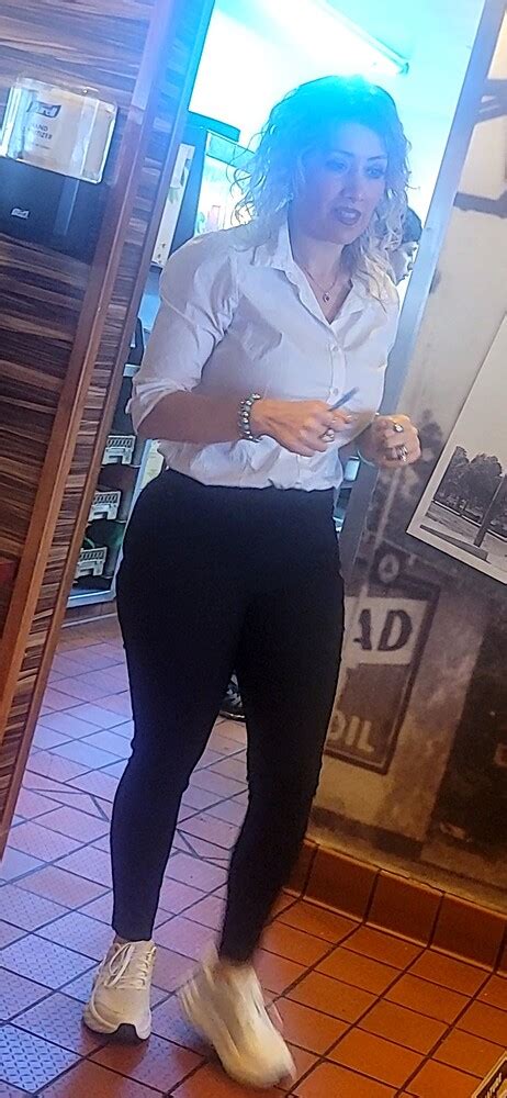 SMOKIN HOT Dennys Manager HUGE SHIRT BUSTING BOOBS Got Her Again Forum