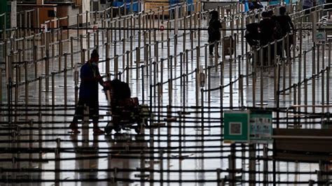 Passageiros Nos Aeroportos Nacionais Sobem Em Outubro Para