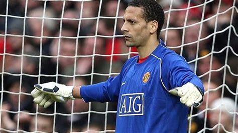 When Outfield Players Go In Goal Rio Ferdinand Dons Goalkeeper Gloves