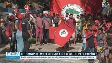 BATV Salvador Integrantes Do MST Se Recusam A Deixar Prefeitura De