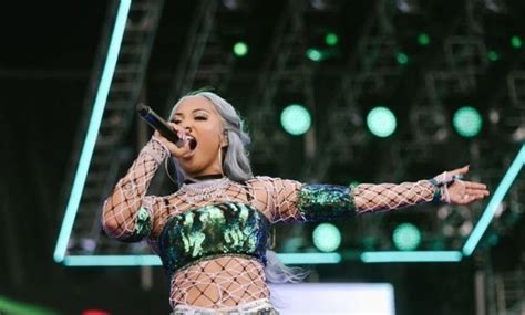 Shenseea Wins Mobo Award For Best Reggae Act Yardhype