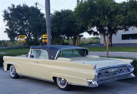 1958 Lincoln Continental | Resurrection Muscle Cars