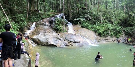 mazni munawar sungai kanching waterfall rawang