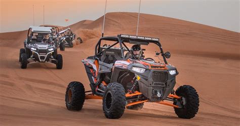 Dubaj Buggy Polaris RZR 1000 CC GetYourGuide