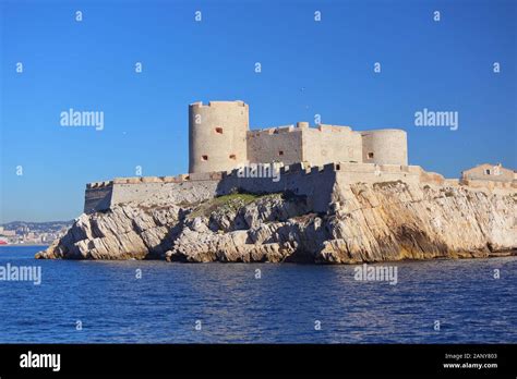 Chateau d'if marseille hi-res stock photography and images - Alamy