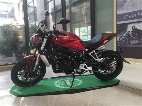 Incoming Benelli S New Naked 750 Twin Motorcyclist