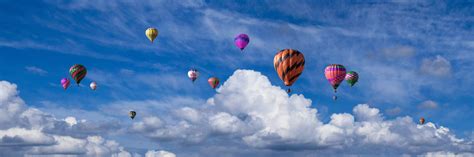 Travel Panoramic Low Angle View Fly Hot Sky Hot Air Balloon Blue