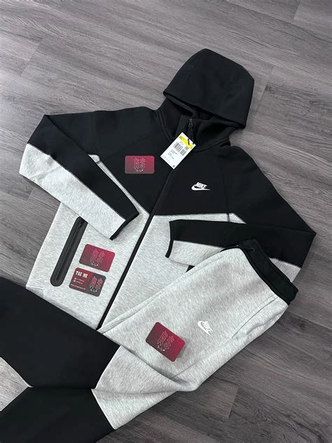 Nike Tech Fleece Tracksuit Greyblack S23 Rstheplug