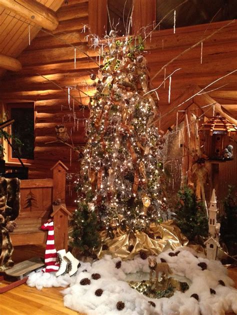 Cabin christmas | Cabin christmas, Holiday decor, Rustic cabin