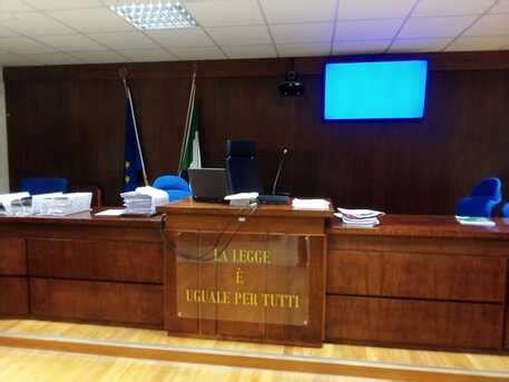 Iniziato Il Processo All Ex Pm Angioni Per False Informazioni Sul Caso