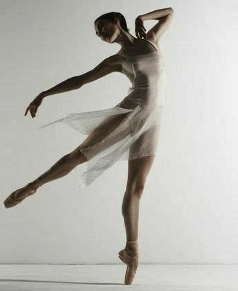 Pin By Passion By Jolanda Perko On Ballet Ballet Poses Dance Picture