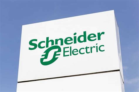 Schneider Electric Launches Server Rack With Immersive Liquid Cooling