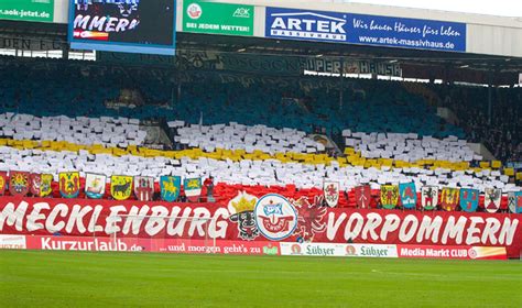 Video Hansa Fans Zeigen Sehenswerte Choreo Liga3 Online De