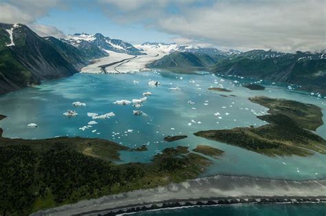 *Bear Glacier Scenic Flight - Seward Helicopter Tours & Turning Heads ...