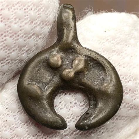 Vroeg Middeleeuws Brons Vikingtijdperk Maanhanger Amulet Met