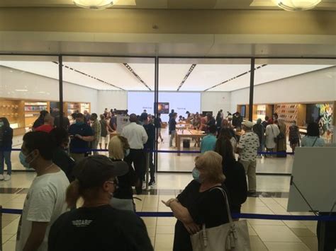 APPLE ORLAND SQUARE MALL - Updated August 2024 - 29 Photos & 146 Reviews - 428 Orland Sq, Orland ...