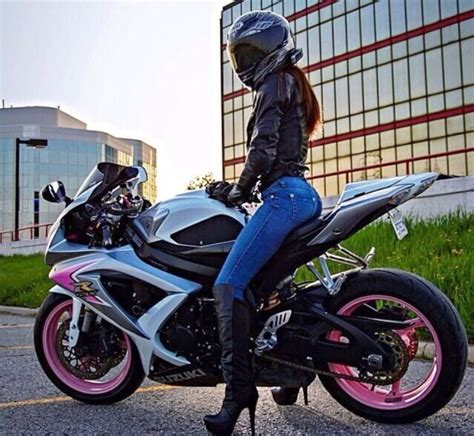 Pin By Mirko Robert On Two Wheeled Women Motorcycle Girl Biker Girl