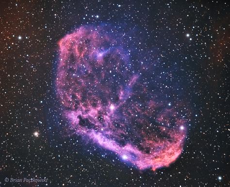 The Crescent Nebula Ngc In Narrowband R Astrophotography