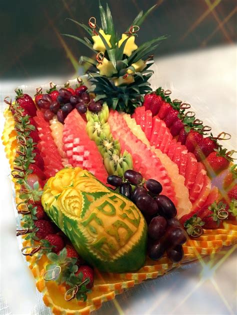 Pin by Lisa Chilton on Fun fruit ideas | Edible creations, Fruit, Edible