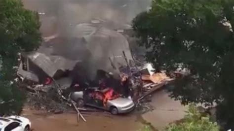 Inundaciones En Tennessee Dejan Muertos Y Destrucción Telemundo 52