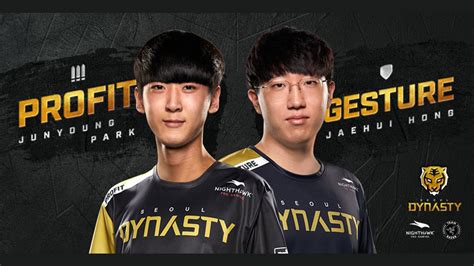 Around The OWL Seoul Dynasty Sign Profit And Gesture As They Part Ways