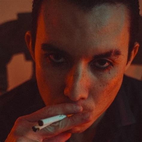 Hot Guy With Six Pack Abs Jacks Off To Porn Gay Close Up Porn Feat