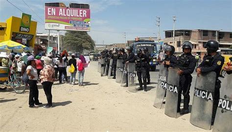 Paro Regional En Piura Suspenden Clases Cierran Mercados Y Paralizan