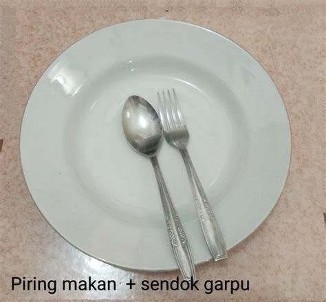 Gambar Piring Dan Sendok Pulp