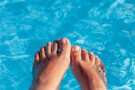 Macro Women X S Legs And Toes With A Neat Nude Pedicure In The Clear