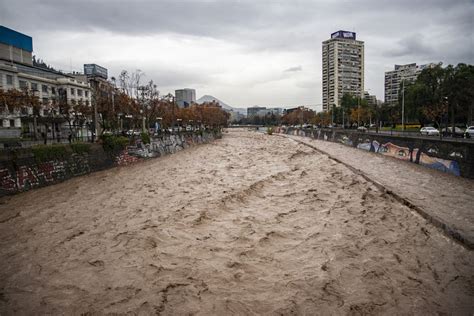 El caudal del río Mapocho Maipo Cachapoal Aconcagua y Maule La Tercera