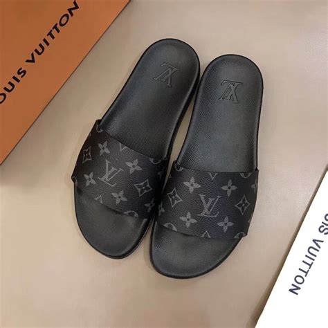 Louis Vuitton Lv Man Slippers Slides