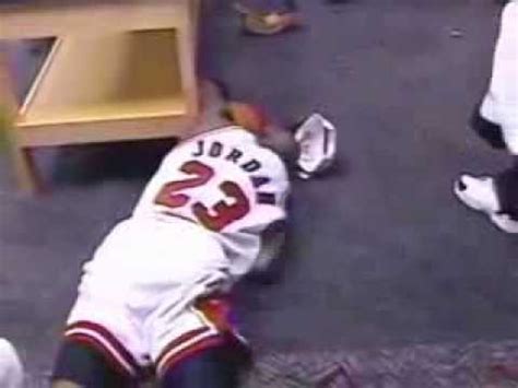 Michael Jordan - Emotional moment - YouTube
