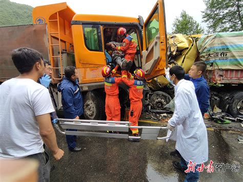 因降雨致大货车与半挂车正面相撞 两名驾驶员被困凤凰网甘肃凤凰网