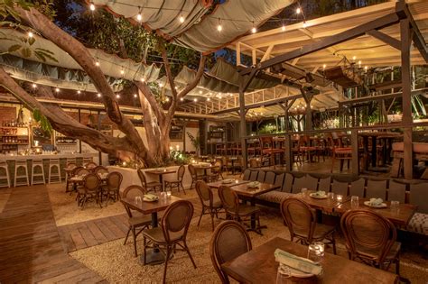 17 Romantic Restaurants In Los Angeles For Your Next Date Night