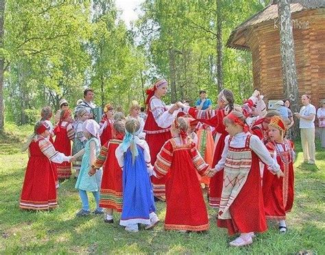 Русские сарафаны (Тамара Богуславская) / Стихи.ру