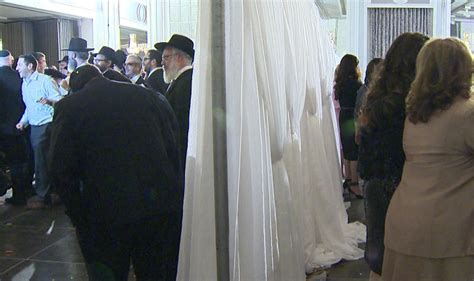 Gallery A Glimpse Inside A Hasidic Jewish Wedding Montreal