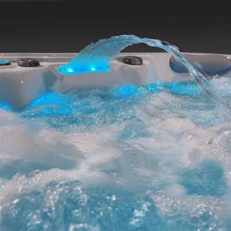 Aqualife By Strong Spas Destination 6 Person 59 Jet 80 Port 4 Pump Non Lounger Hot Tub Spa