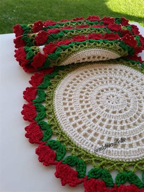 Pin On Meus Mimos Crochet Decoration Crochet Flower Patterns