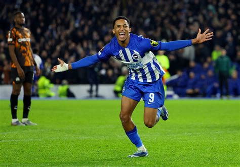 Late Pedro goal gives Brighton win over Marseille and top spot in Europa League group | Reuters