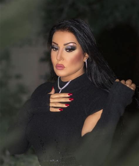 بالأسود سمية الخشاب تتألق في أحدث ظهور لها