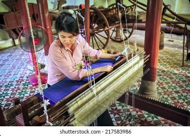 575 Silk Weaving Cambodia Images Stock Photos Vectors Shutterstock