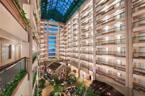 Embassy Suites Chicago - Lombard/Oak Brook - 1 Reviews - 707 E ...