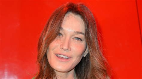 Carla Bruni Se Confie Sur Sa Relation Avec Le Couple Macron Closer