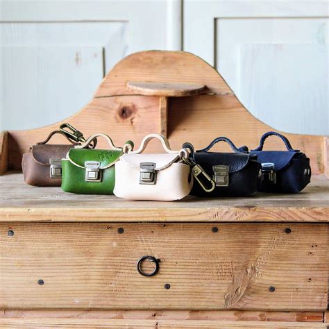 Kožená kľúčenka nude Lu Si L SAShE sk