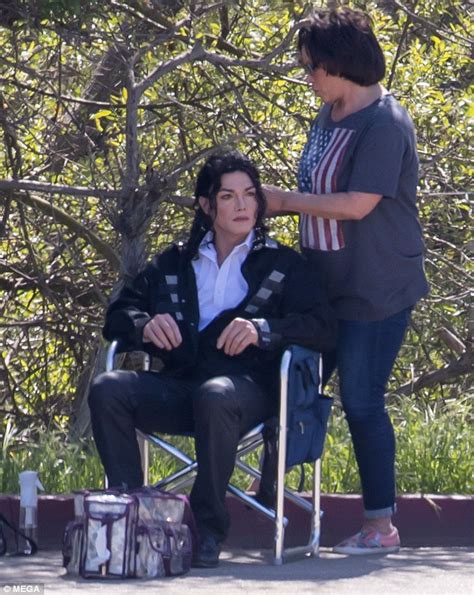 Michael Jackson Searching For Neverland 2017