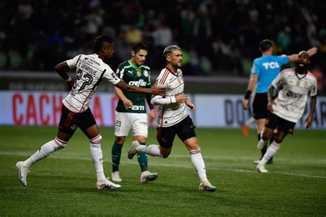 Arrascaeta Empata Para O Flamengo E Estraga A Festa Do Palmeiras